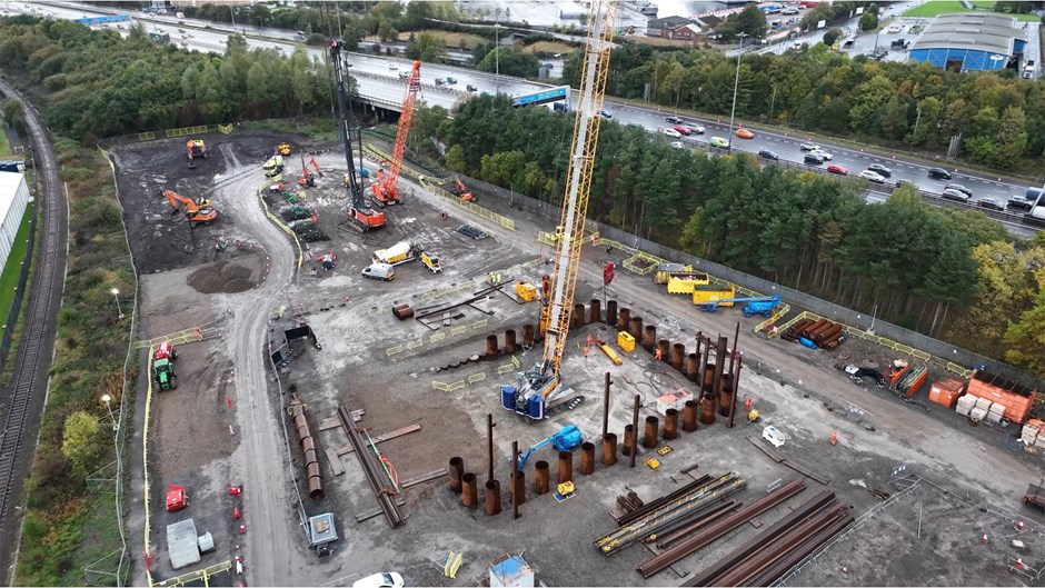 Combi wall installation + CFA piling in background